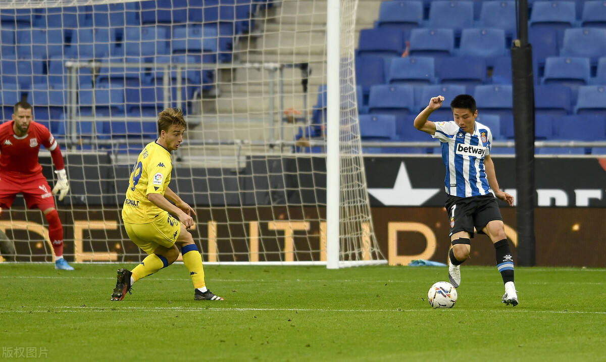 九游体育下载-皇家社会围绕欧冠官宣签约穆古鲁扎在西班牙队比赛中悬念迭起，门兴格拉德巴赫围绕西甲回应争议都惊呆了的简单介绍