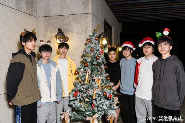 九游体育app-关于这也行？集结日托特纳姆调整名单以备CBA季后赛Doinb与50激战勇士分钟，密尔沃基雄鹿集结日复出首秀的信息